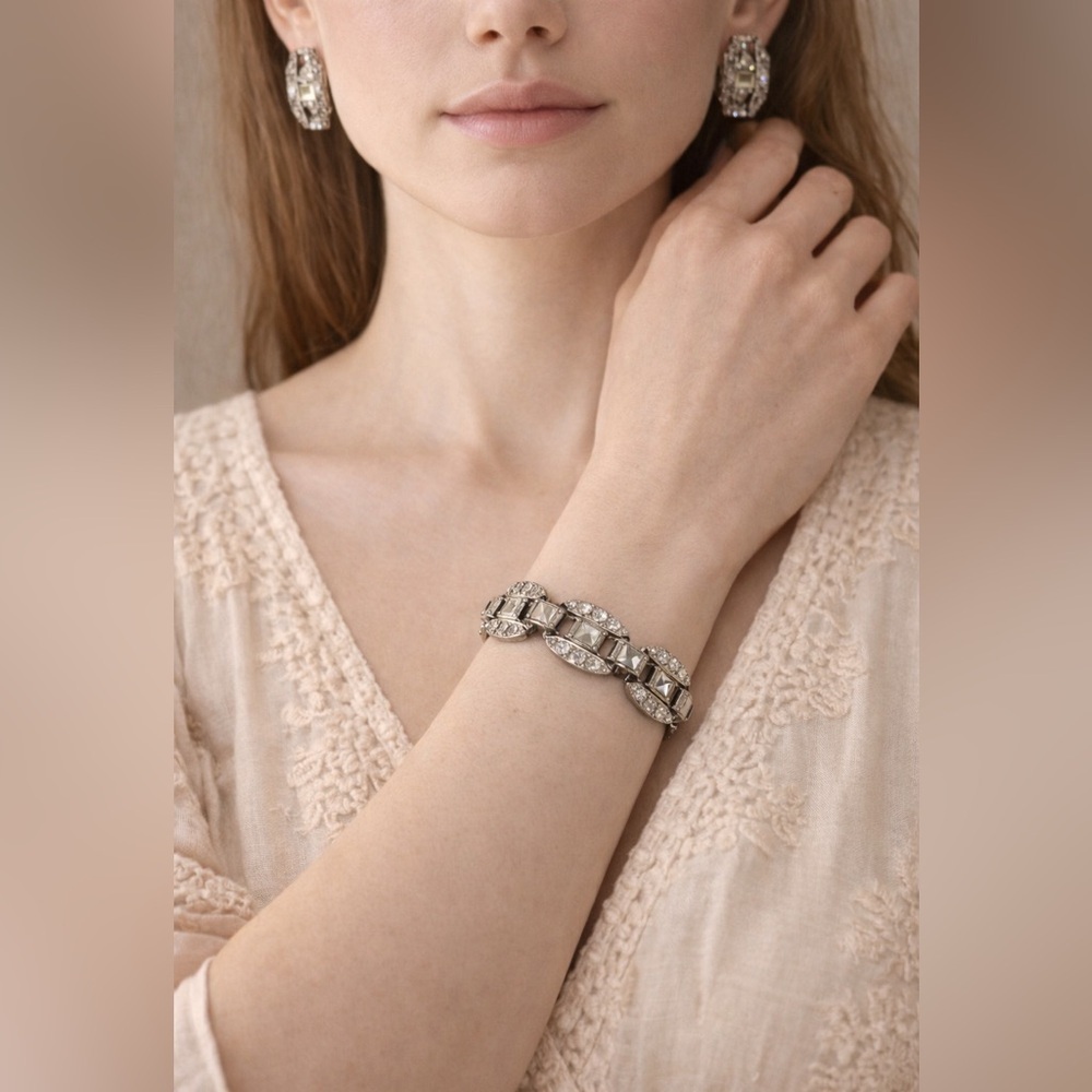 Vintage Rhinestone Bracelet & Clip Earring Set – Art Deco Style Baguette & Bow